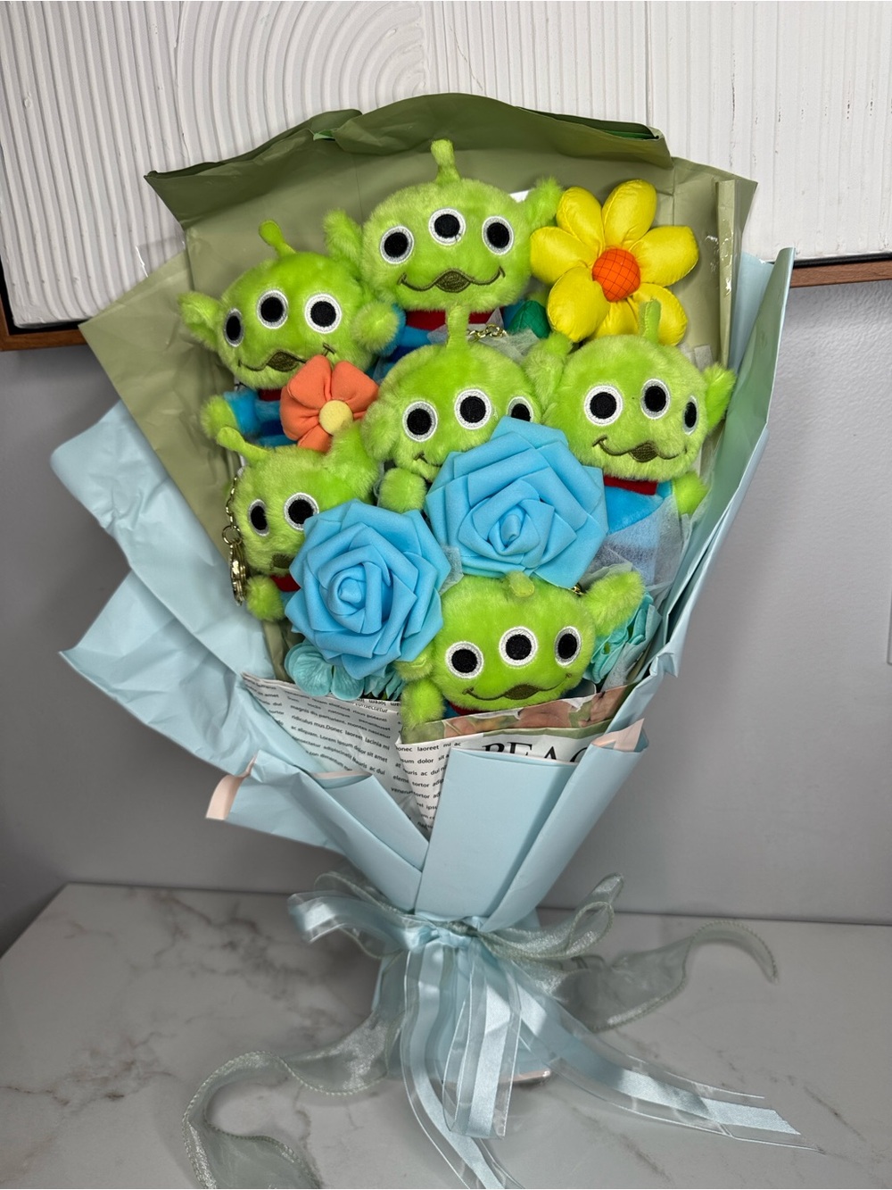 Toy Story Little Green Men Alien plush bouquet